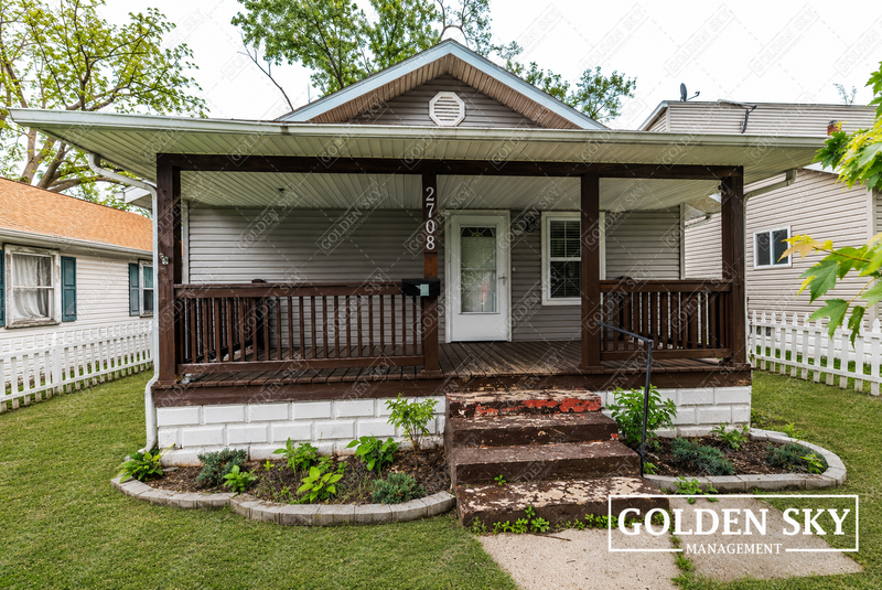 Muncie House: 2708 South Mulberry Street