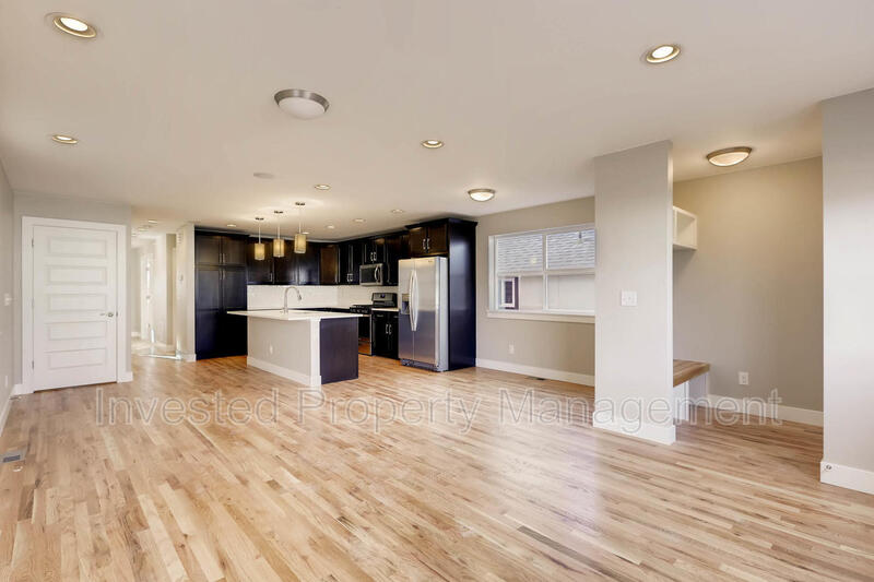 Denver House: 3344 Williams St