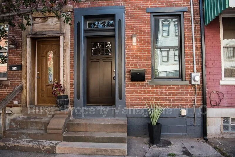 Pittsburgh Townhome: 2512 Penn Avenue