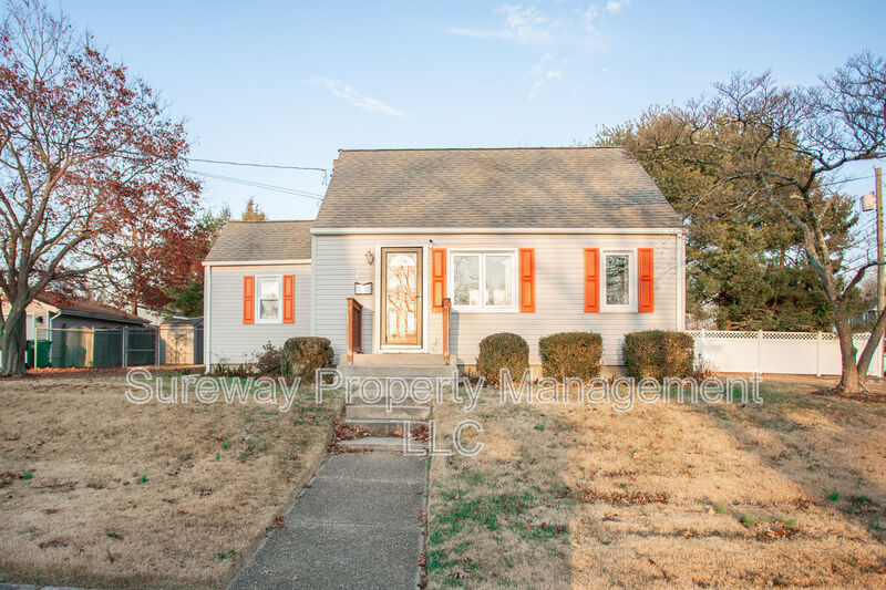 Pitman House: 833 Lincoln Ave