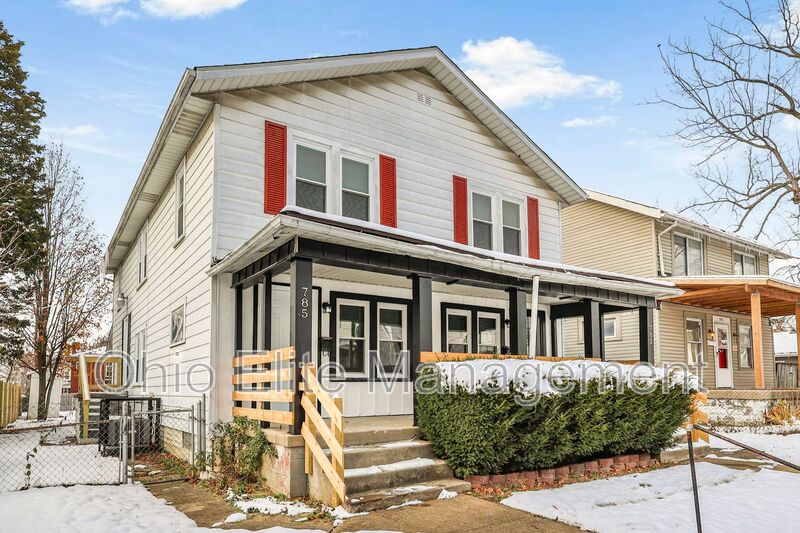 Columbus House: 783-785 S 18th St