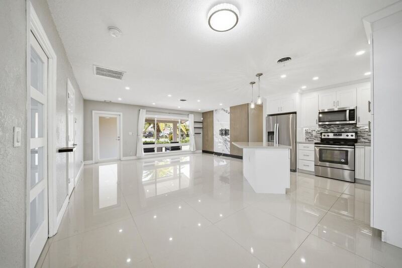 Lighthouse Point House: 5031 NE 23rd Terrace