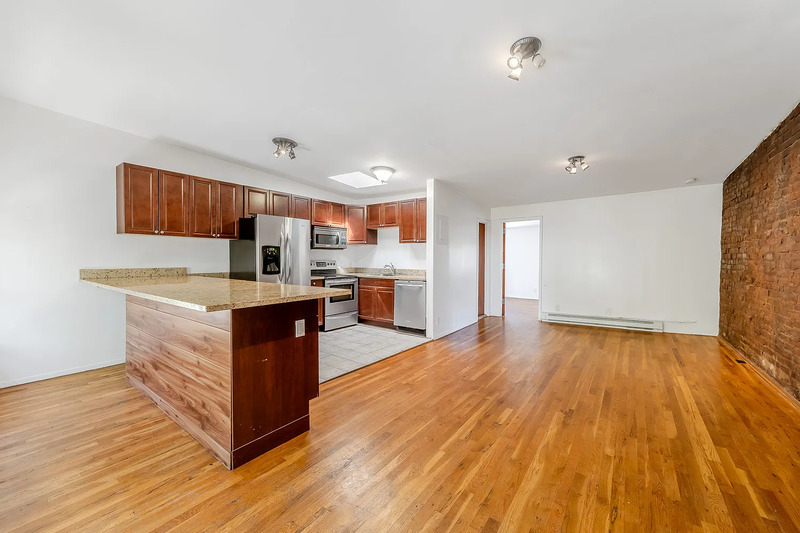 Long Island Condo: 5-47 51st Ave