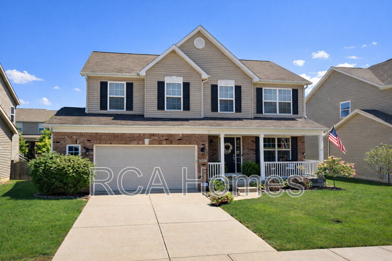 Zionsville House: 7827 Wedgetail Drive