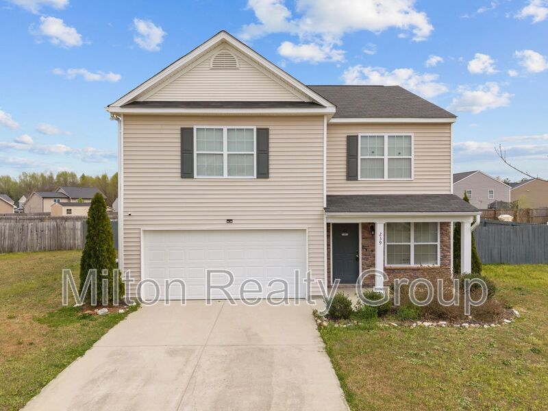 Bunnlevel House: 239 Battery Way