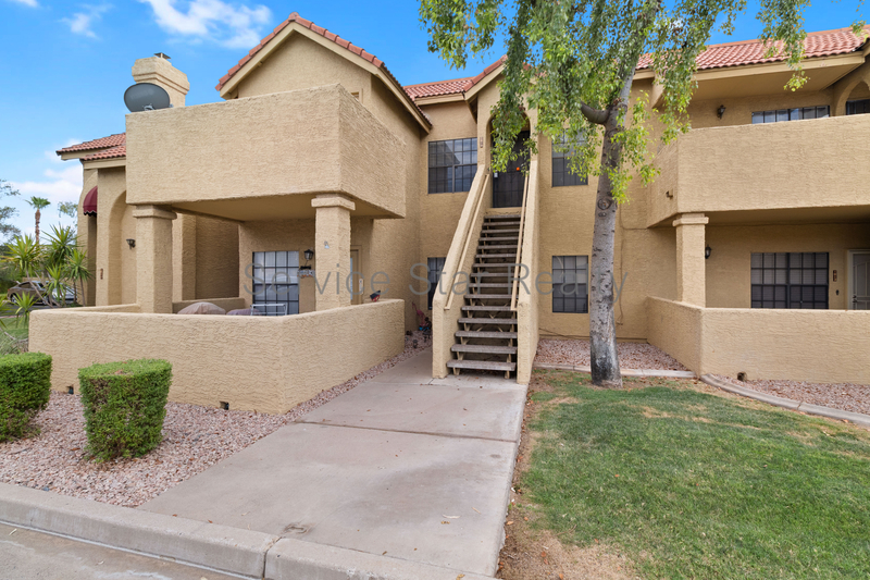 Chandler House: 1126 W Elliot Rd