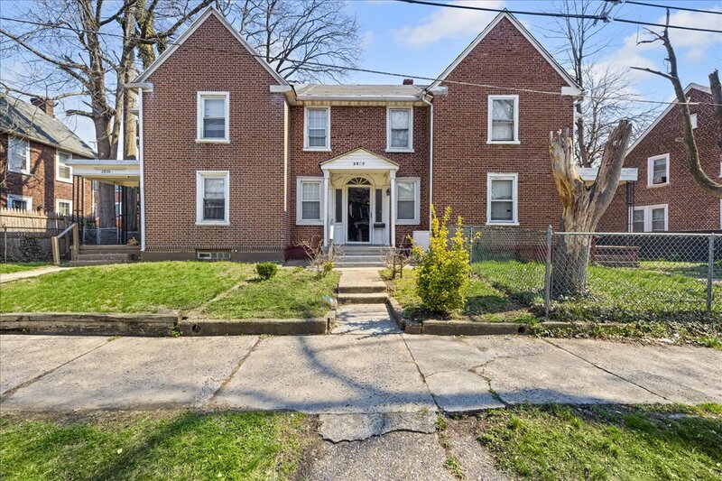 Camden House: 2802 North Constitution Road