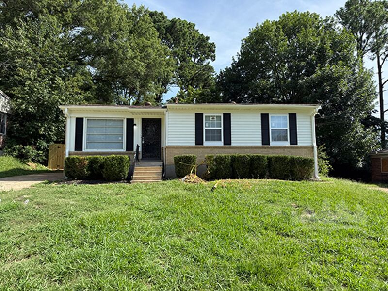 Memphis House: 2076 Willow Wood Ave