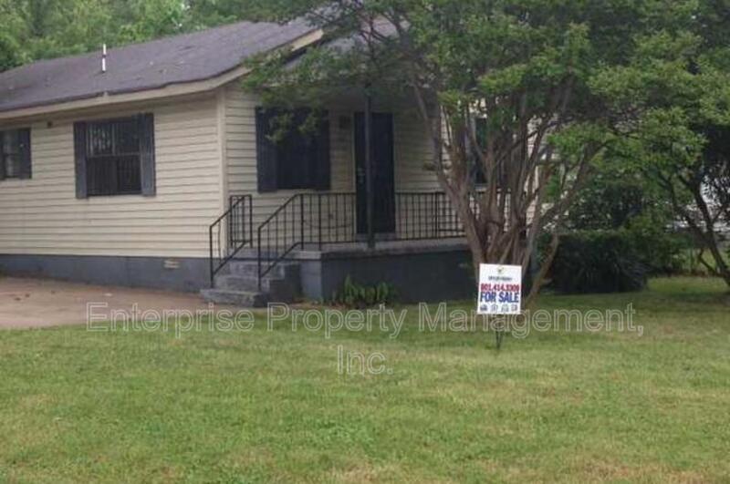 Memphis House: 401 N Manassas St