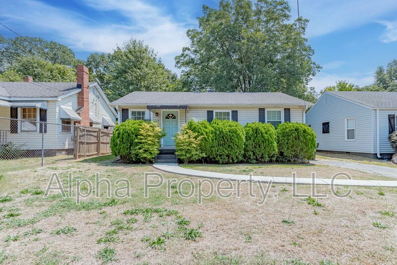 Greenville House: 29 Cumberland Ave