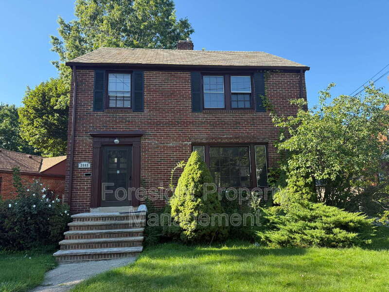 Cleveland Heights House: 3965 Monticello Boulevard