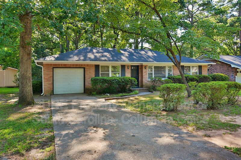 Columbia House: 237 Pitney Rd