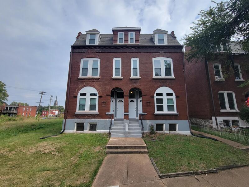 St. Louis Condo: 2912 Pennsylvania Avenue, 1F