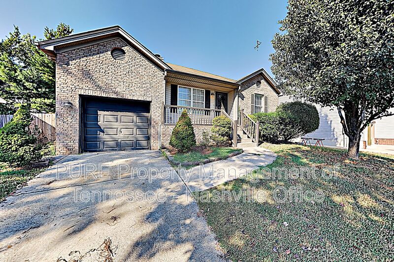 Old Hickory House: 656 Granwood Blvd