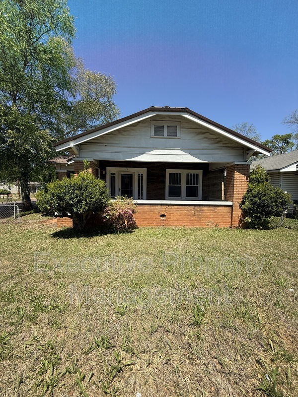 Birmingham House: 1698 Dennison Avenue