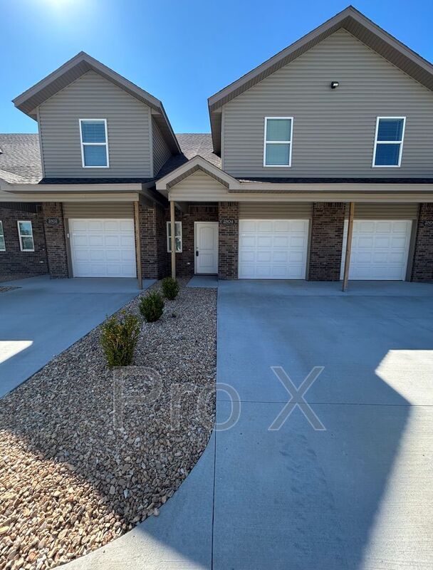 Rogers House: 2804 W Mockingbird Ln