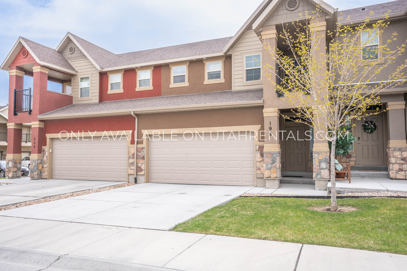 Saratoga Springs House: 198 E Segovia Ln