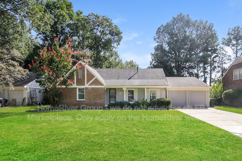 Memphis House: 3014 Cypress Point Dr