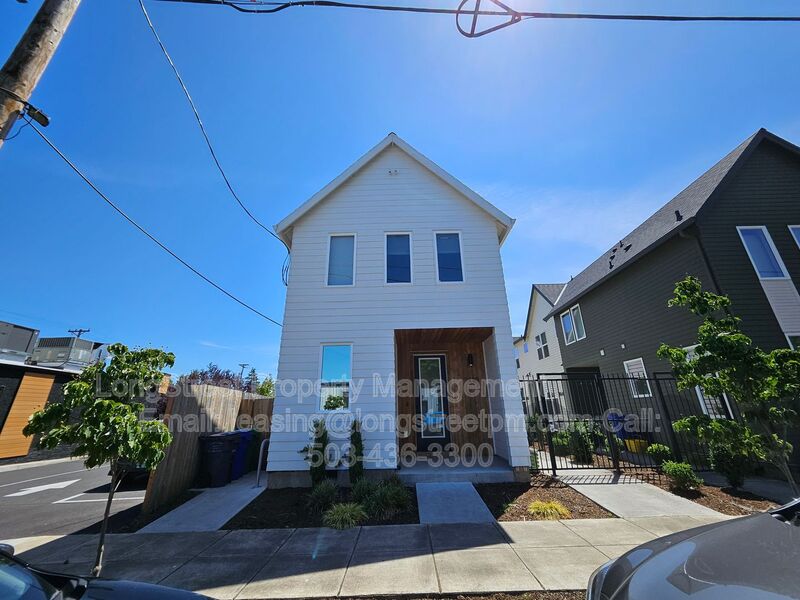 Portland House: 7480 N Oswego Ave