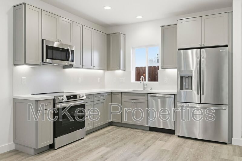 San Diego House: 6174 Dorothy Drive