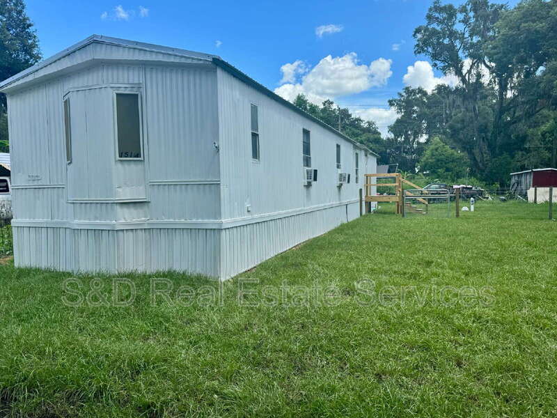 Lakeland House: 1514 Alice Ave