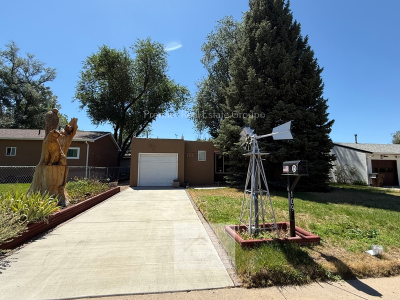 Colorado Springs House: 109 Jasper Drive