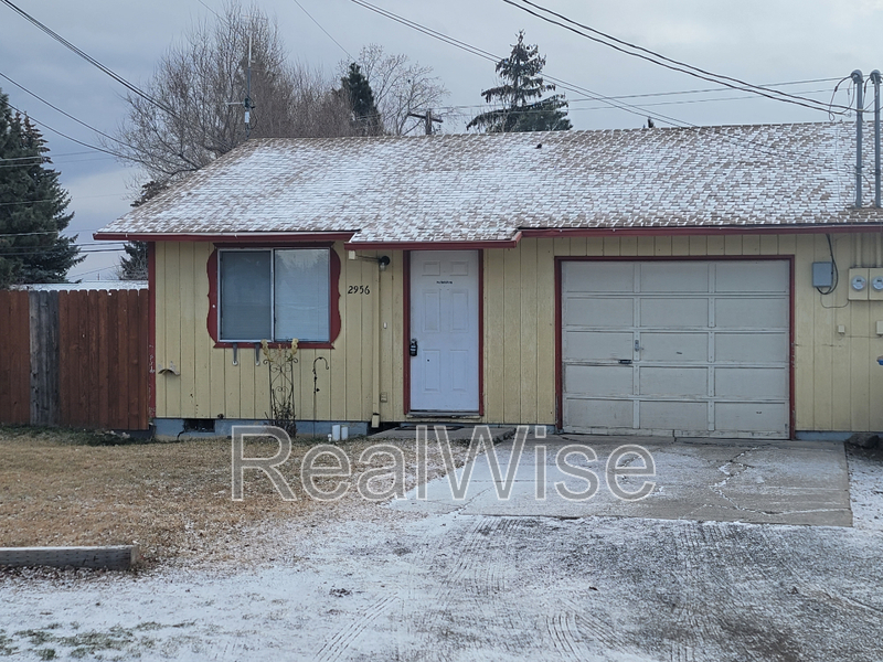 Redmond House: 2956 SW 23rd St