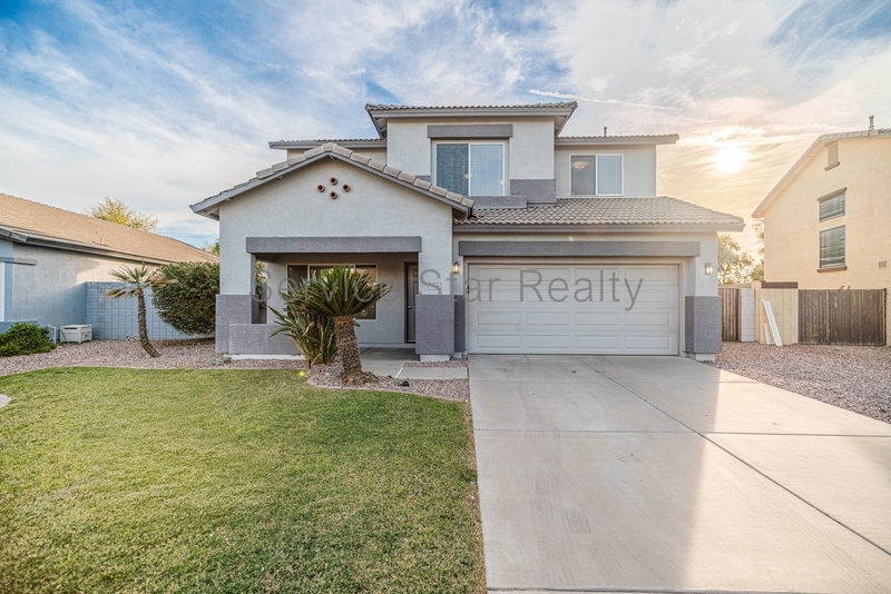 Gilbert House: 3616 S Arroyo Ln