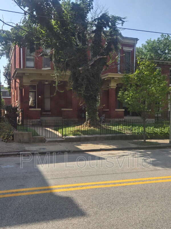 Louisville Condo: 1156 South Brook Street