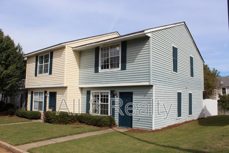 McDonough House: 408 Bainbridge drive