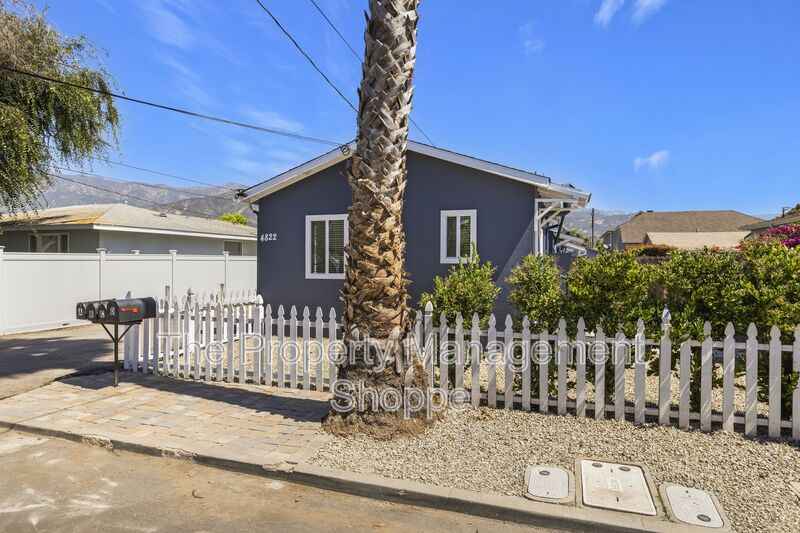 Carpinteria Condo: 4822 8th Street