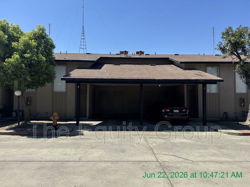 Visalia Condo: 1226 South Santa Fe