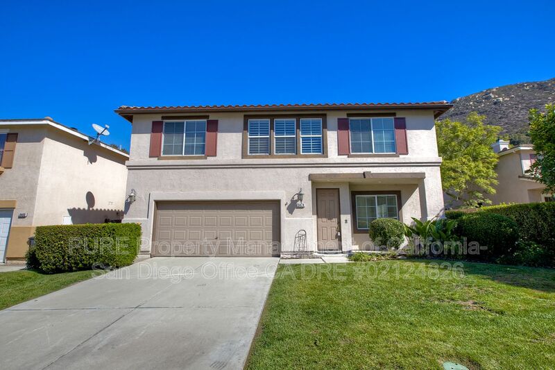 Fallbrook House: 3474 Avocado Vista Ln