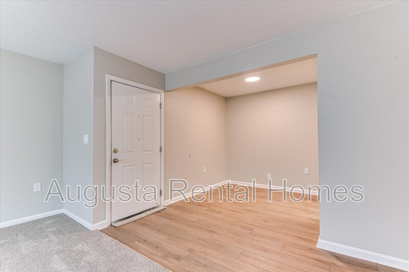 North Augusta Condo: 520 East Buena Vista Avenue - 501