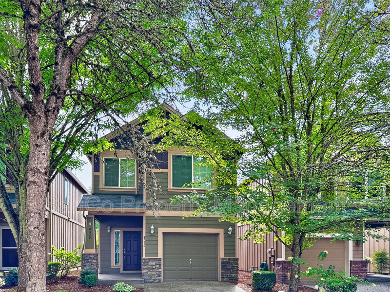 Hillsboro House: 4572 Southeast Olivewood Street