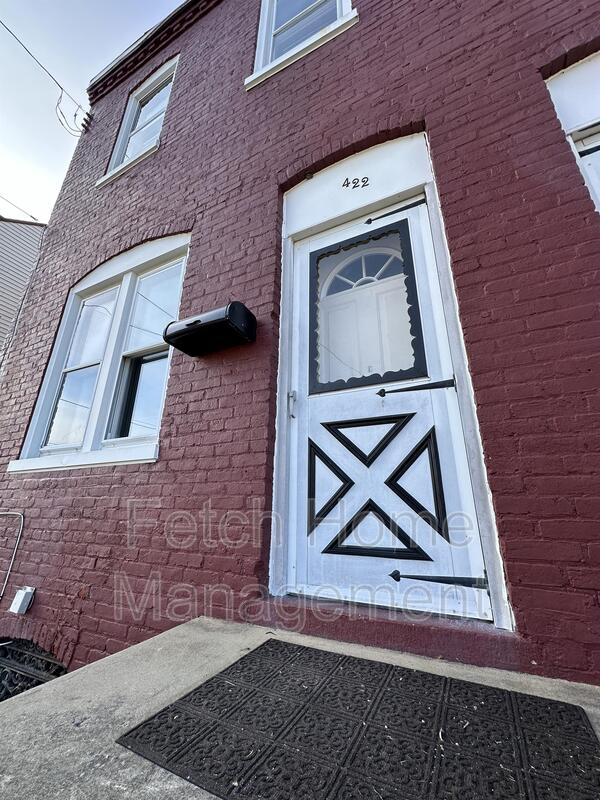 Lancaster House: 422 Hillside Avenue