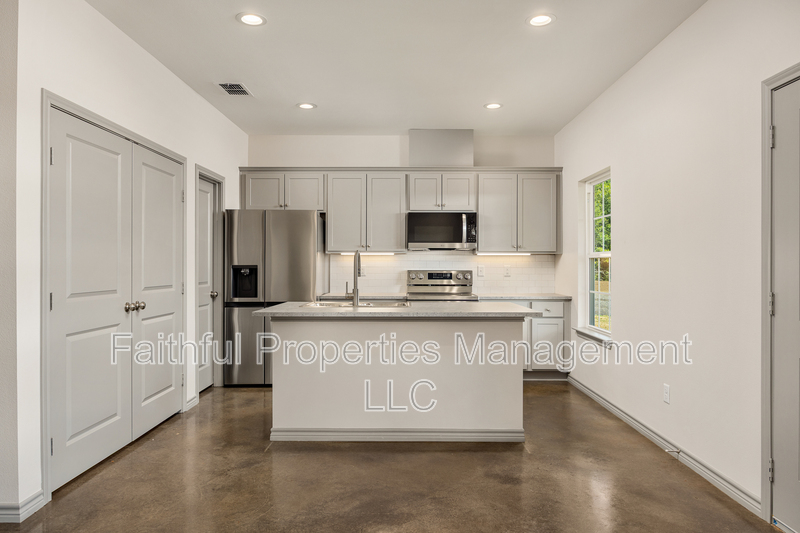 Tyler Condo: 13554 Farm to Market Road 14 - 5