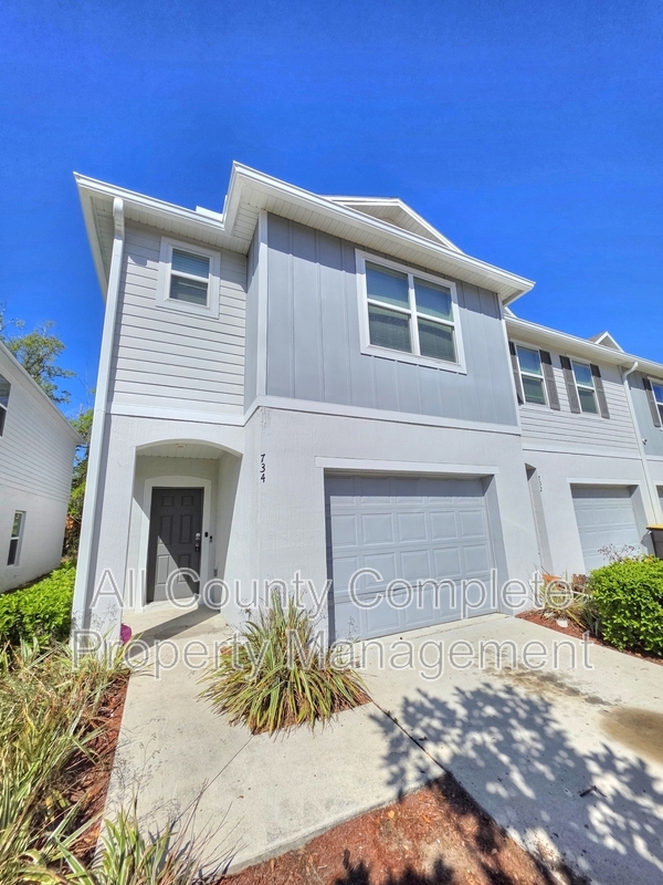 Jacksonville Townhome: 734 Bent Baum
