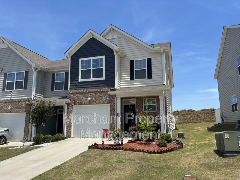 Easley Townhome: 324 E. Compass Way
