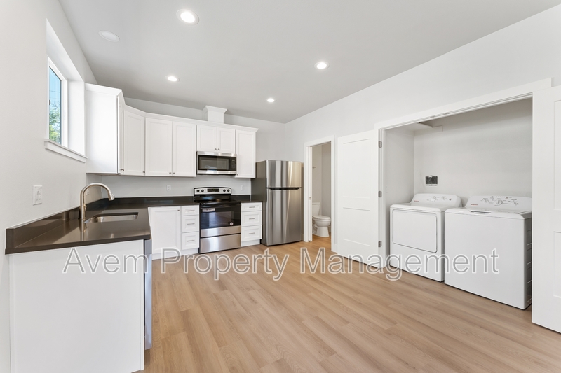 Oregon City Condo: 936 Molalla Avenue - 4