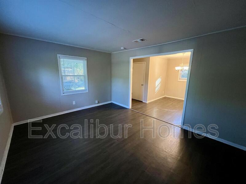 Covington House: 6107 Shadow Glen Court