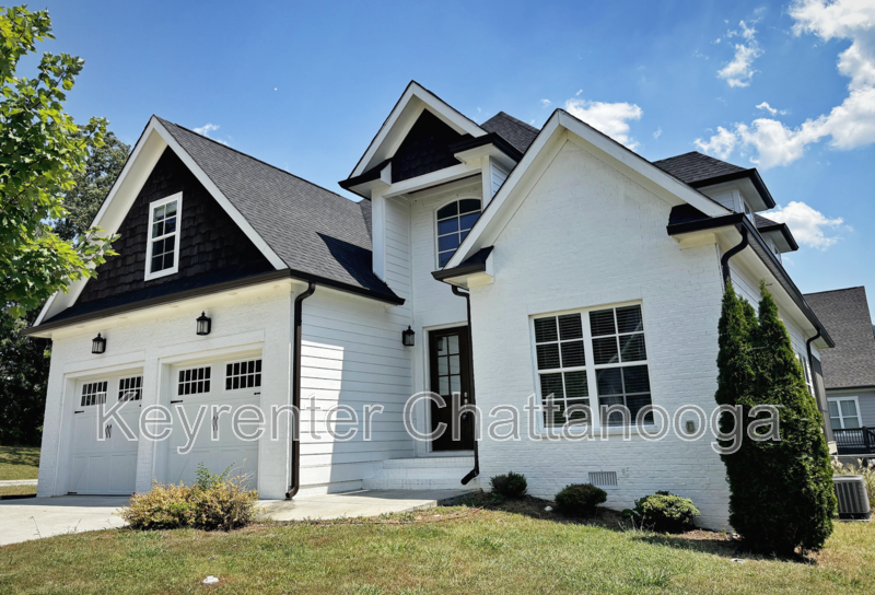 Ooltewah House: 2338 Large Oak Drive