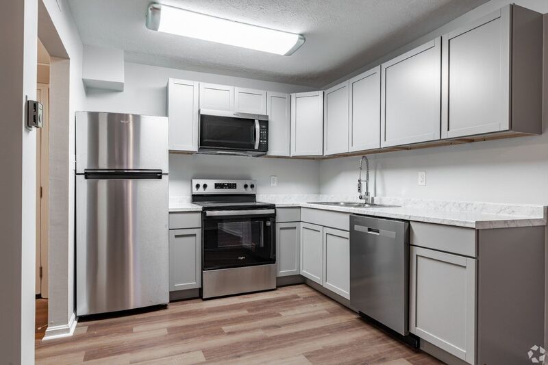 Louisville Condo: 1606 Lucia Ave