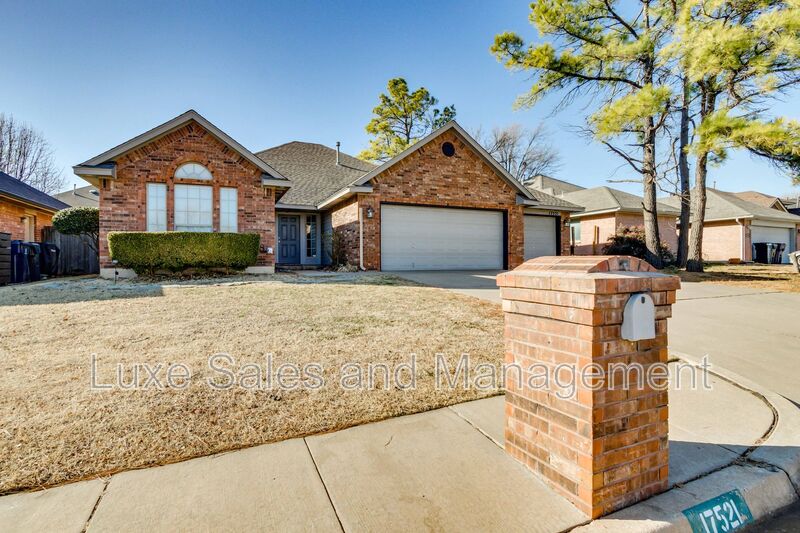 Oklahoma City House: 17521 Cranbrook Rd.