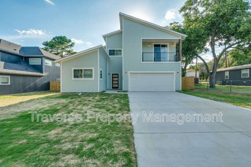 Keller House: 1855 Highland Dr E