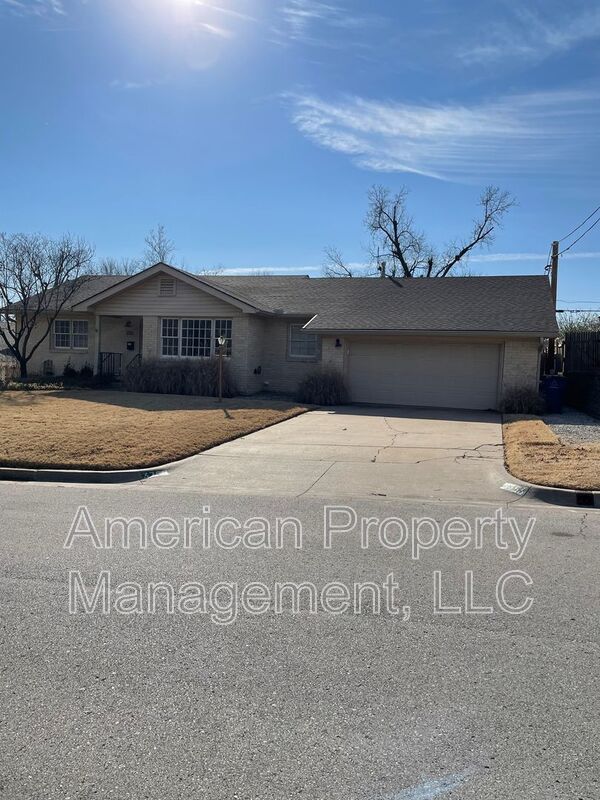 Tulsa House: 3756 S Braden Place