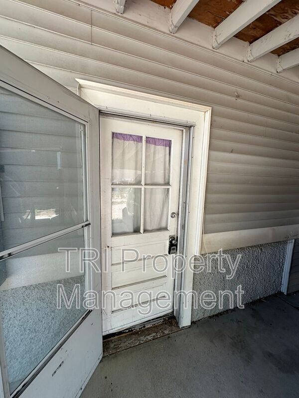 Greeley House: 1201 10th Ave