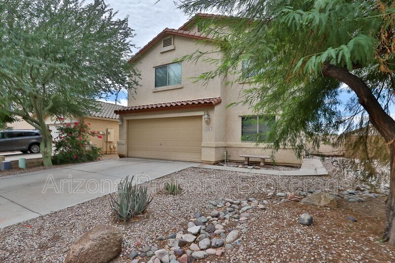 San Tan Valley House: 435 W. Corriente Ct.
