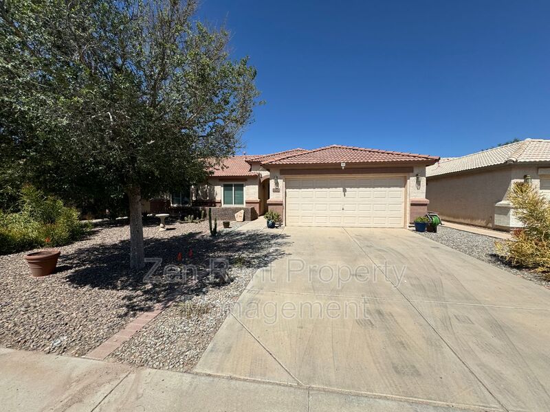 San Tan Valley House: 39610 N Cumberland Drive