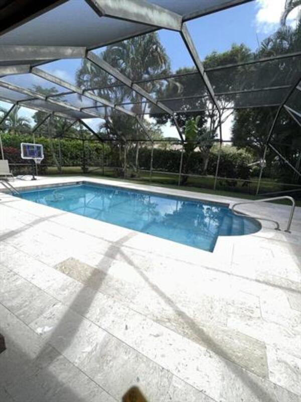 Boca Raton House: 2903 Banyan Boulevard Circle NW #0